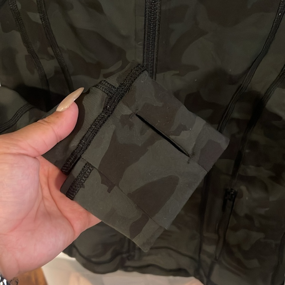 Lululemon Zip Up - Picture 4 of 7